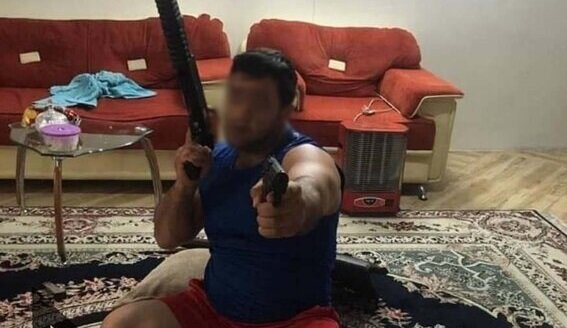 تصاویر باورنکردنی قمهکشی در مسابقات قویترین مردان ایران | چاقوکشی و ضرب و شتم سرداور و ... | نفسکشها هنوز نفسکش میطلبند!