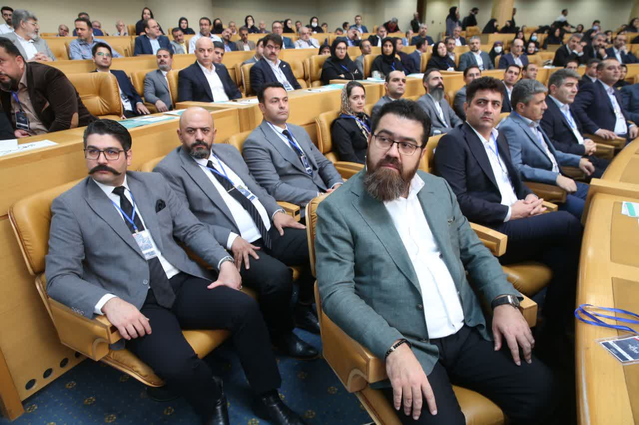 کسب تندیس واحد منتخب کیفی ملی استاندارد توسط هافمن