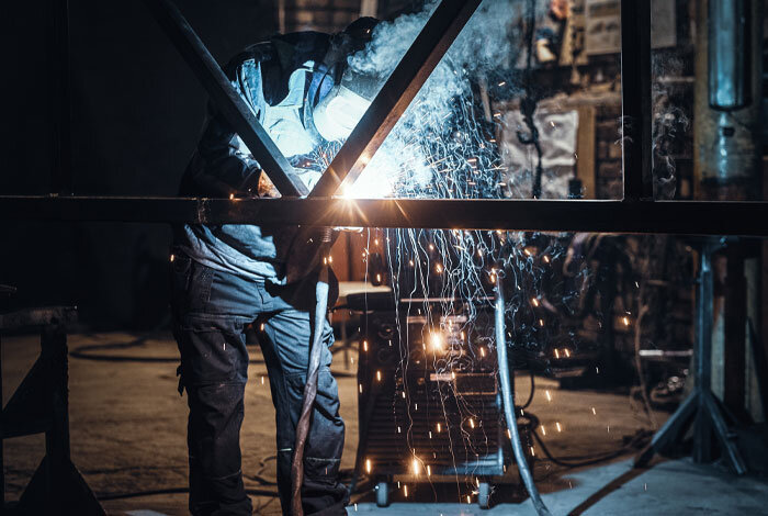 اختلاف نظر دولت و کارگران برای افزایش دستمزد چقدر است؟ خدمات آهنگری و جوشکاری