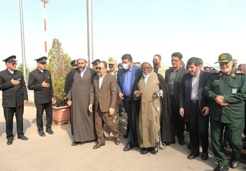 تصاویر؛ شیخ زکزاکی وارد مشهد شد | استقبال پرشور مردم مشهد از رهبر شیعیان نیجریه