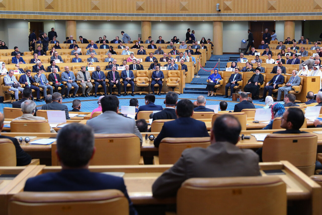 همکاری ایران و عراق برای مقابله با گردو غبار یک گام به جلو | دانشگاهها و دو وزیر عراقی برای همکاری در ۴ محور به ایران آمدهاند