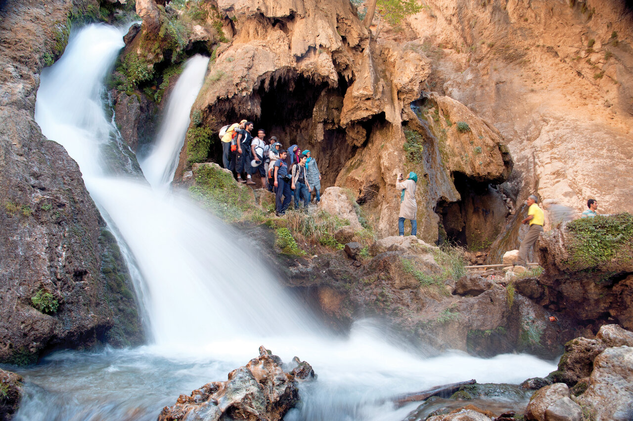 اگر میخواهید زیباترین آبشارهای ایران را ببینید به این شهرها سفر کنید