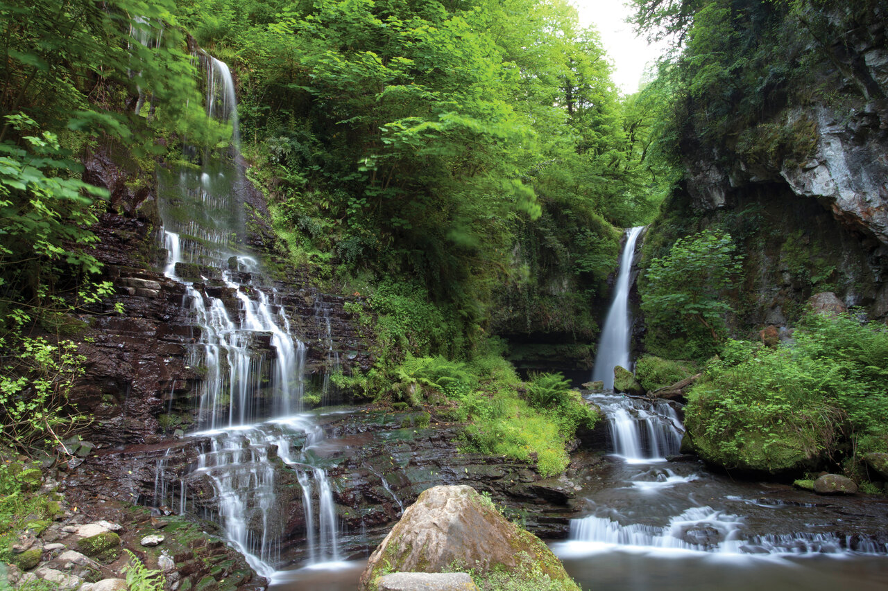 اگر میخواهید زیباترین آبشارهای ایران را ببینید به این شهرها سفر کنید