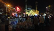 تصویر بازیگر مطرح تلویزیون و سینما در تجمع شبانه میدان فلسطین