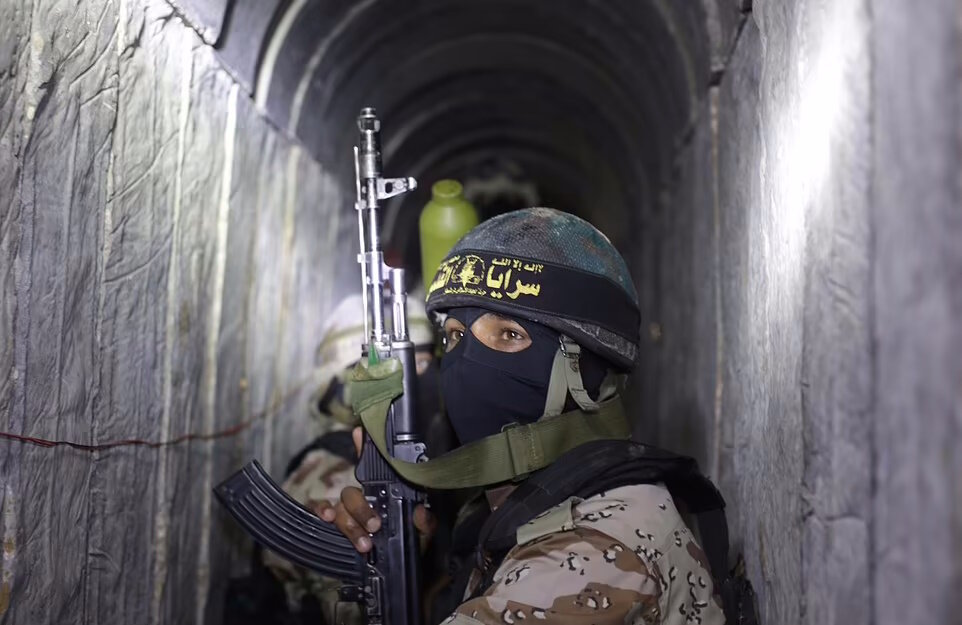 مترو غزه چیست؟ | میرر: صهیونیستها اینجا با «حمام خون» روبهرو خواهند شد | حماس آماده «دفاع کابوس گونه» | تصاویر و نقشه را ببینید