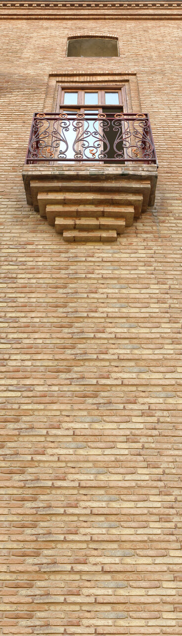 خاطرات محله، پشت دیوارهای عمارت وثوقالدوله