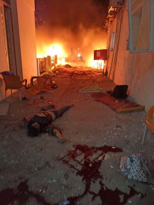 عکس | بمباران یک بیمارستان در غزه و شهادت ۳۰۰ فلسطینی