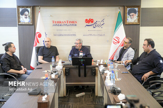 پشت پرده ماجرای بلیت بیرون کشیدن در کنسرتها چیست؟ | پسرم میگوید بابا باید خرج کنی تا دیده شوی، راهی باقی نمانده است