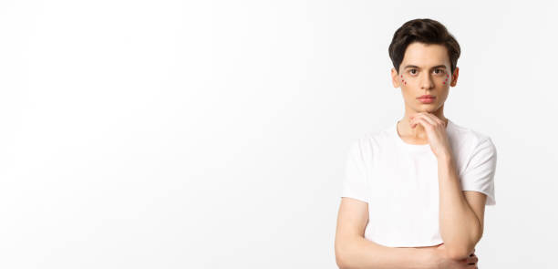 مبارزه با تنبلی و به تعویق انداختن کارها با این راهکارهای ساده | چرا مدام کارهایمان را به فردا موکول میکنیم؟