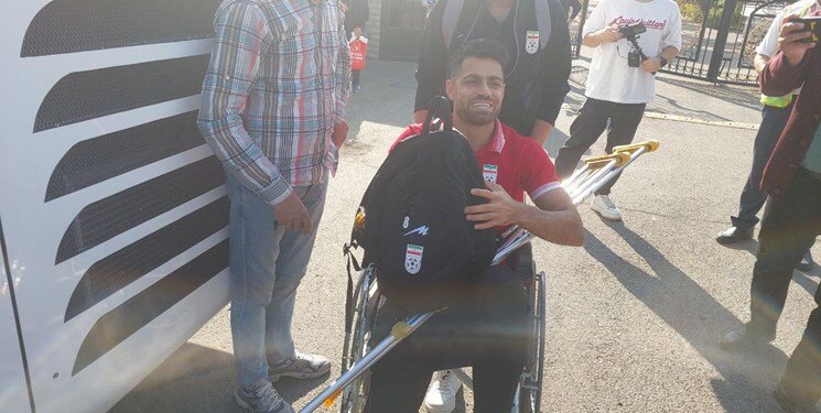 عکس | وضعیت خاص انتقال پورعلیگنجی به بیمارستان | با دیدن آن صحنه بدنم میلرزد