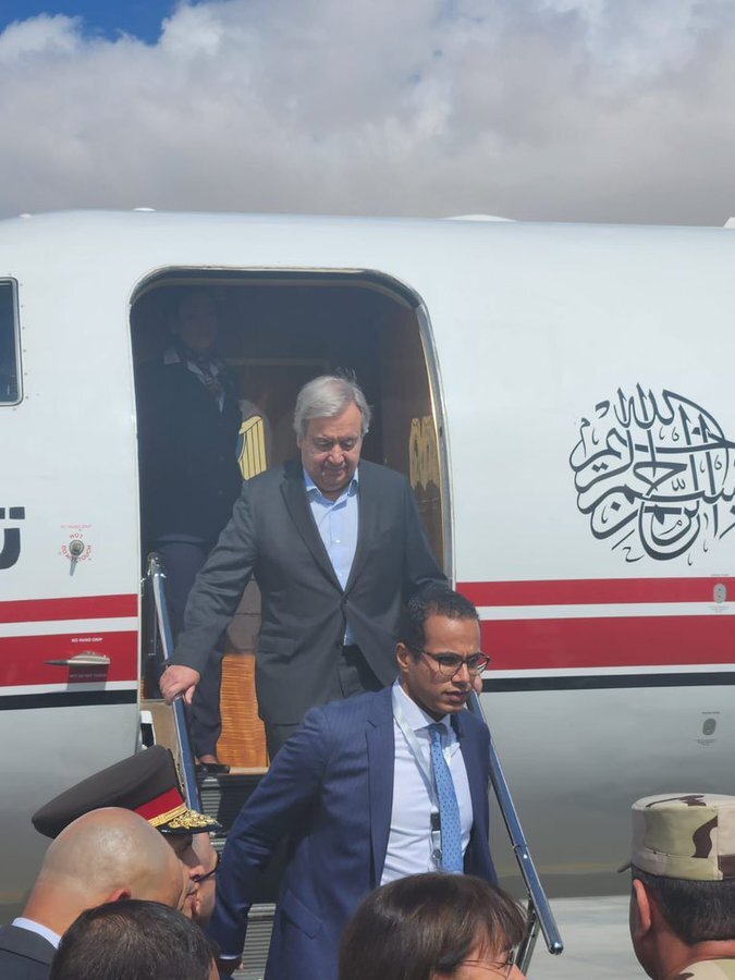 گوترش در گذرگاه رفح حاضر شد | آتش بس بی قید و شرط برای امدادرسانی به غزه