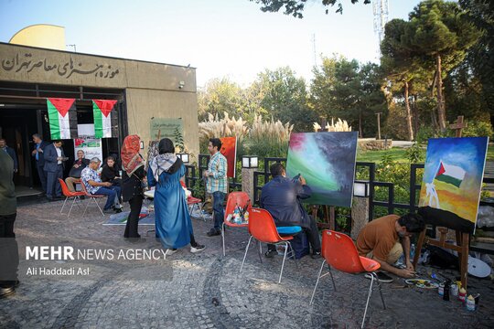گردهمایی هنرمندان در حمایت از مردم مظلوم فلسطین