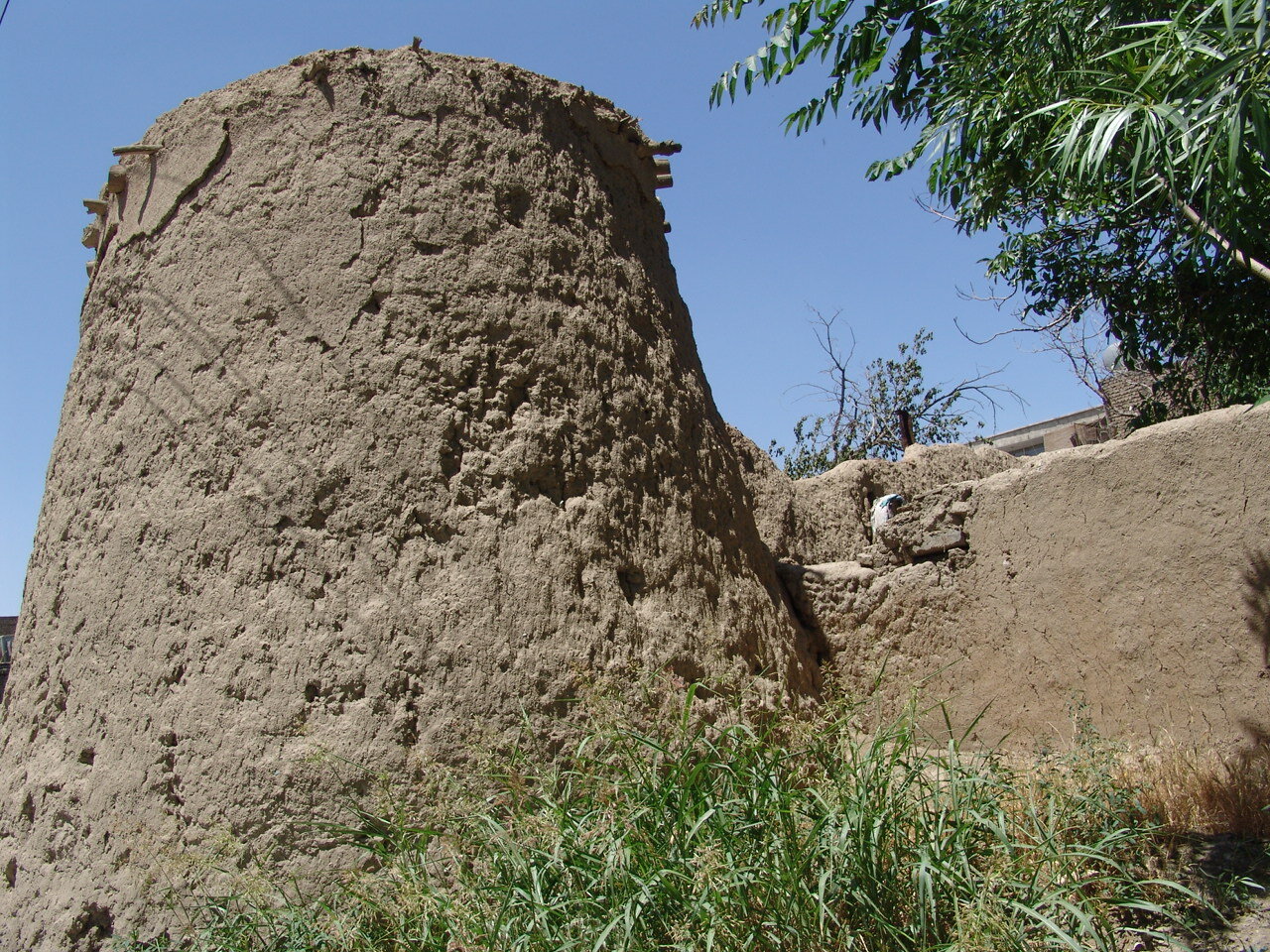 حکایت روزگار رفته در آلبوم یافتآباد | از قلعه ساسانی تا یخچال طبیعی و کورههای آجرپزی