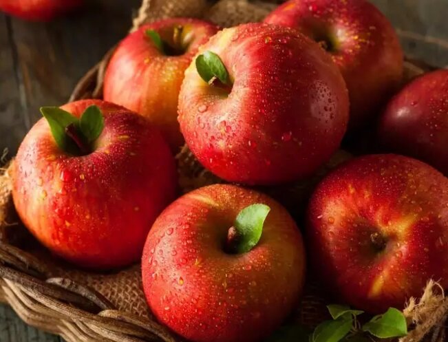 این میوههای پاییزی قاتل بیماریهای ویروسی هستند | حفظ سلامت بدن در پاییز و زمستان با این میوهها