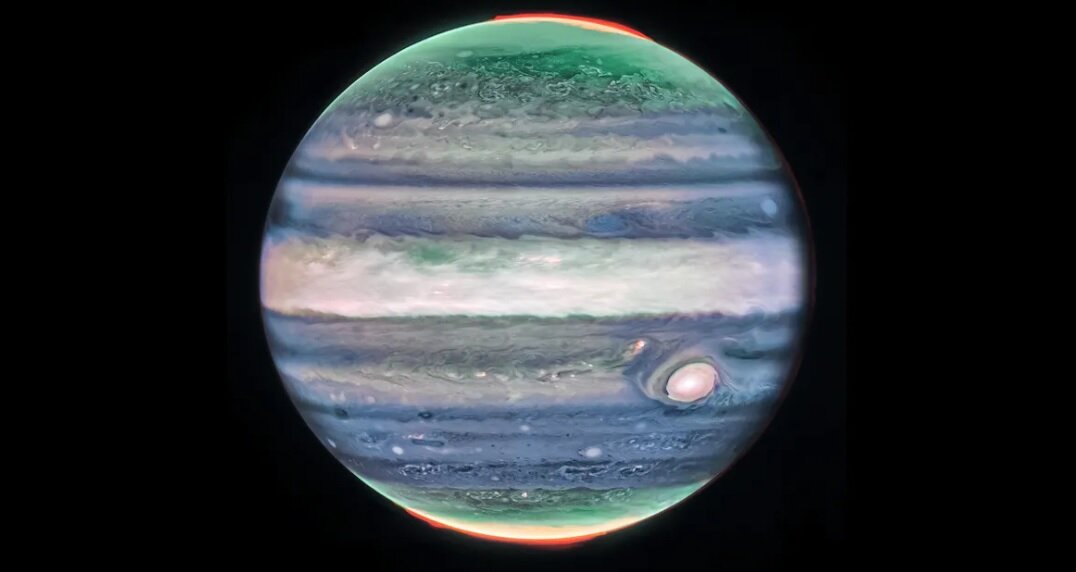 کشف جالب تلسکوپ جیمز وب | نقطه سرخ در مشتری چیست؟