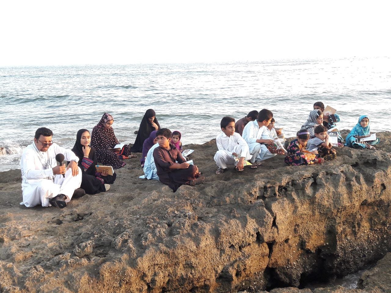این مرد در روستاهای جنوب کشور چه انقلابی برپا کرد؟ |از بلوچستان ایران تا بلوچستان پاکستان