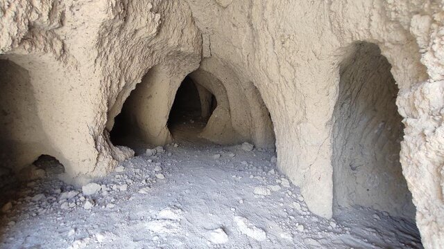 کشف گورهای عجیب در آمل + عکس