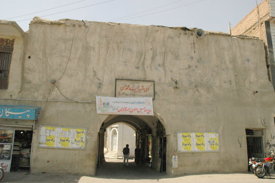 بازخوانی تاریخچه محله ۴۰۰ ساله نعمتآباد | قلعه نیست، پاسگاه هم رفت