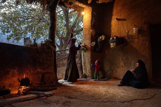 چرا در این عکسها هیچ مردی را نمیبینیم؟!