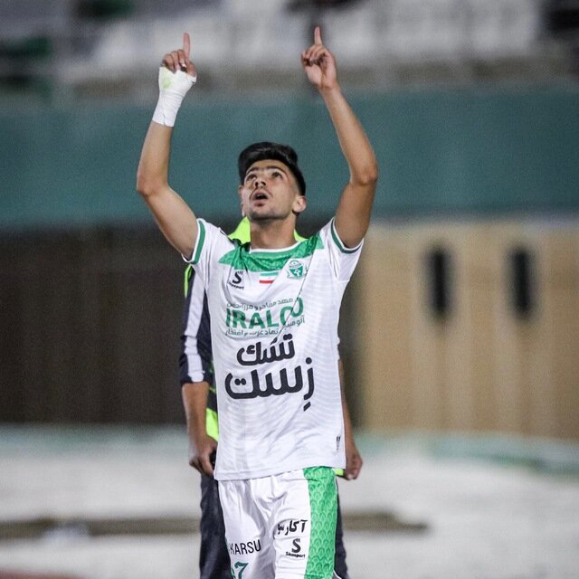 رونالدوی اراکیها: آرزوی پوشیدن این پیراهن را دارم!