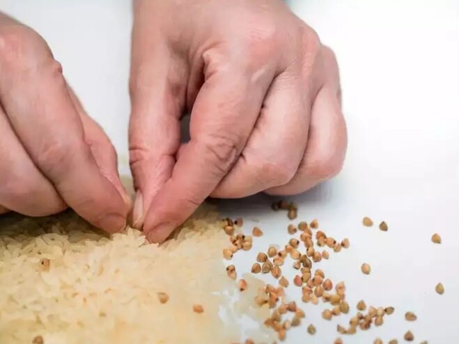 ترفندهای ساده برای پاک کردن و شستن برنج