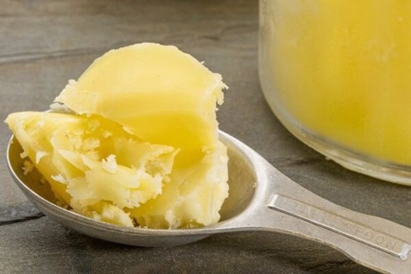 ۶ جایگزین شگفت انگیز روغن در پخت کیک خانگی | کدام مواد برای پخت شیرینی سالم‌تر هستند؟