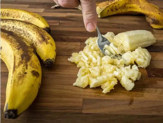 ۶ جایگزین شگفت انگیز روغن در پخت کیک خانگی | کدام مواد برای پخت شیرینی سالمتر هستند؟