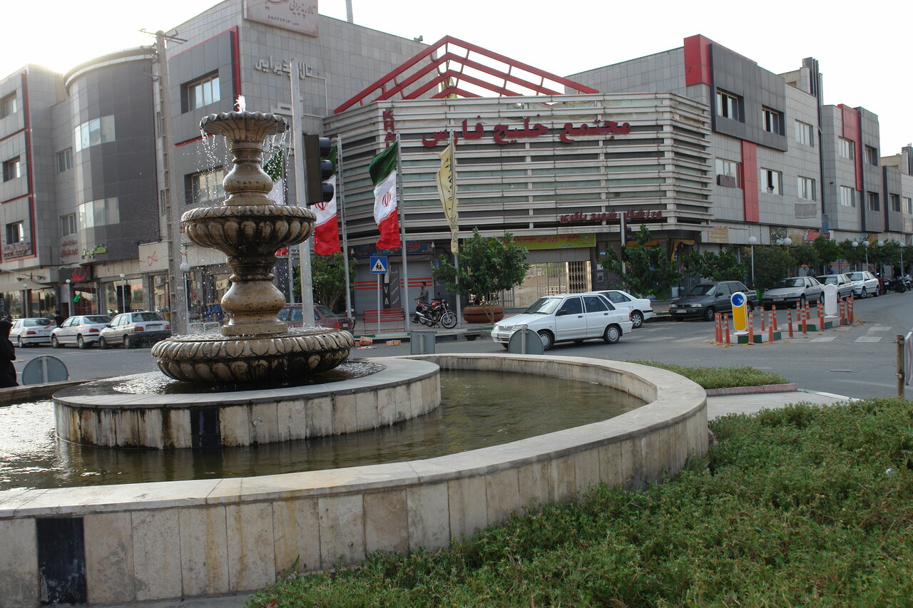 محلهای با برجهای آجری | مالک اولیه شهرک دولتخواه دولتخوان بود