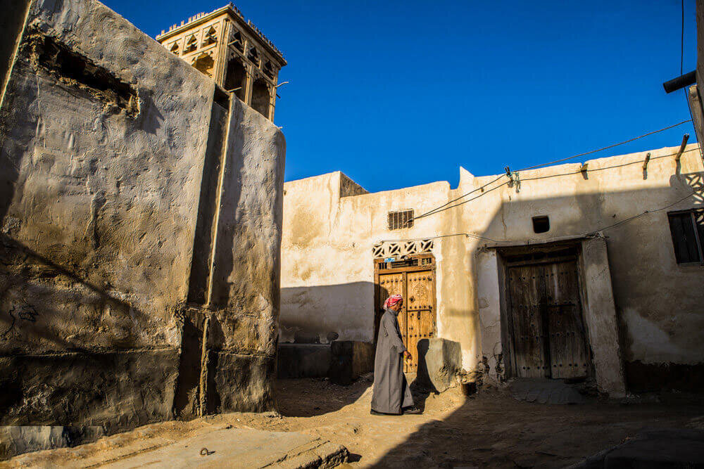 وعده 2 هفته ای برای پایان 120 روز تشنگی در قشم | آب شیرین کن به داد مردم می رسد