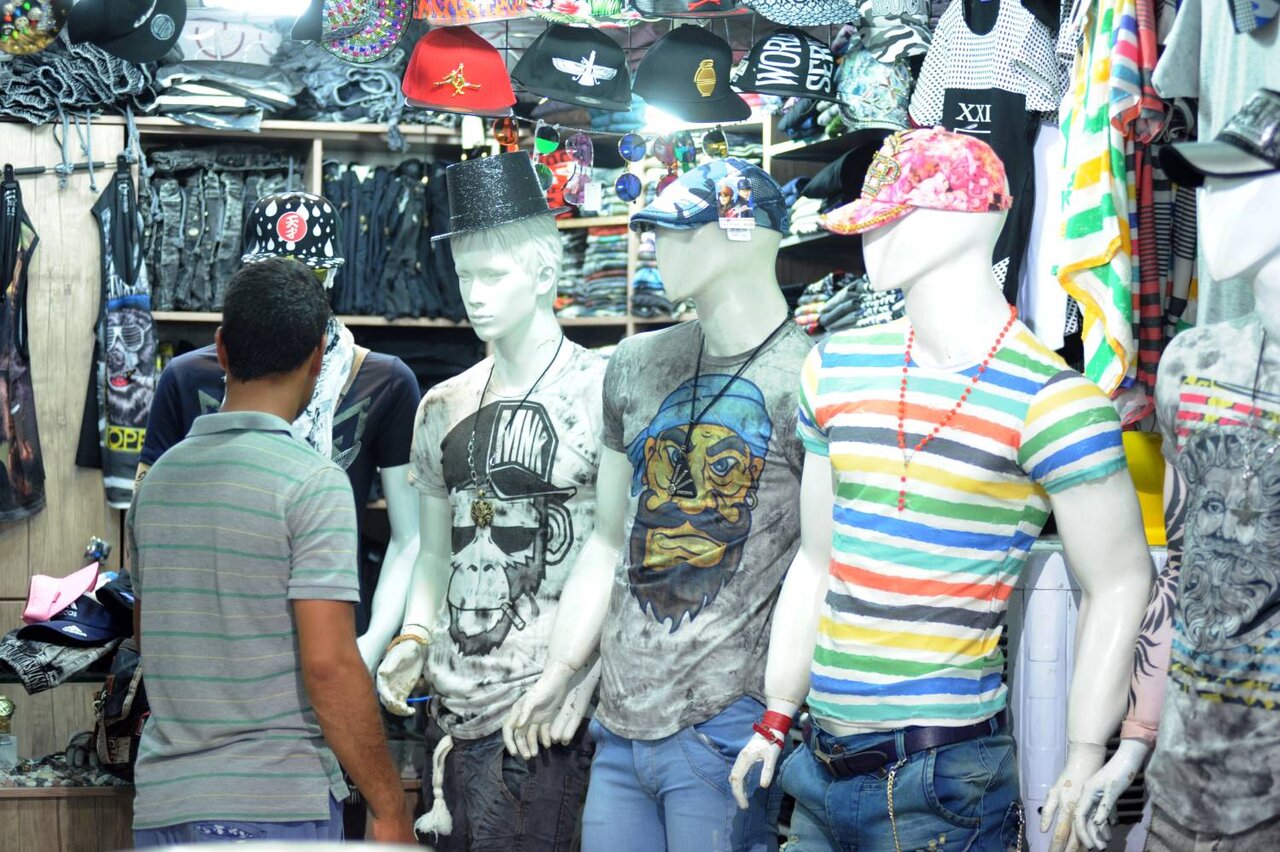 وصله پینه های ناجور روی لباسهای ایرانی |پیام این لباسهای عجیب و غریب چیست؟