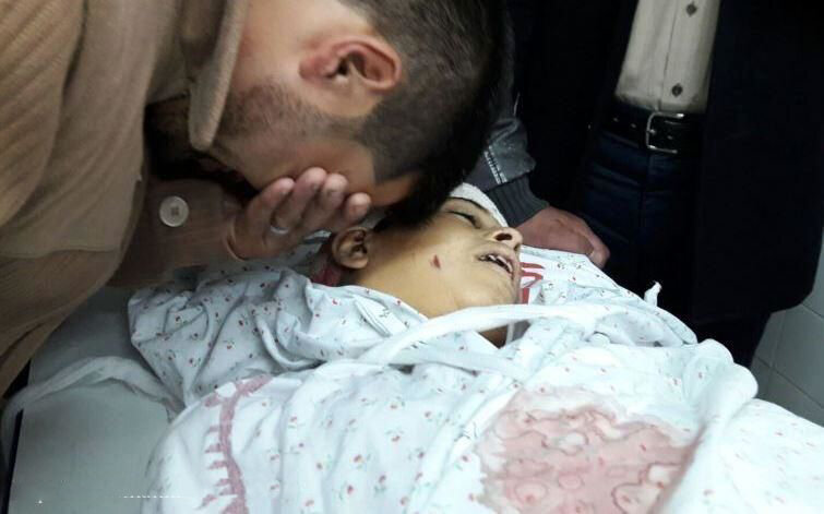 خواندن شهادتین یک امدادگر برای مجروح فلسطینی غرق در خون