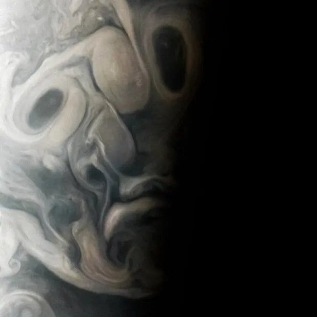 شبح در سیاره مشتری | ناسا تصویری عجیب را منتشر کرد