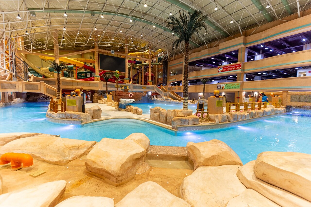 جایزه بزرگ سرزمین موج های آبی مشهد