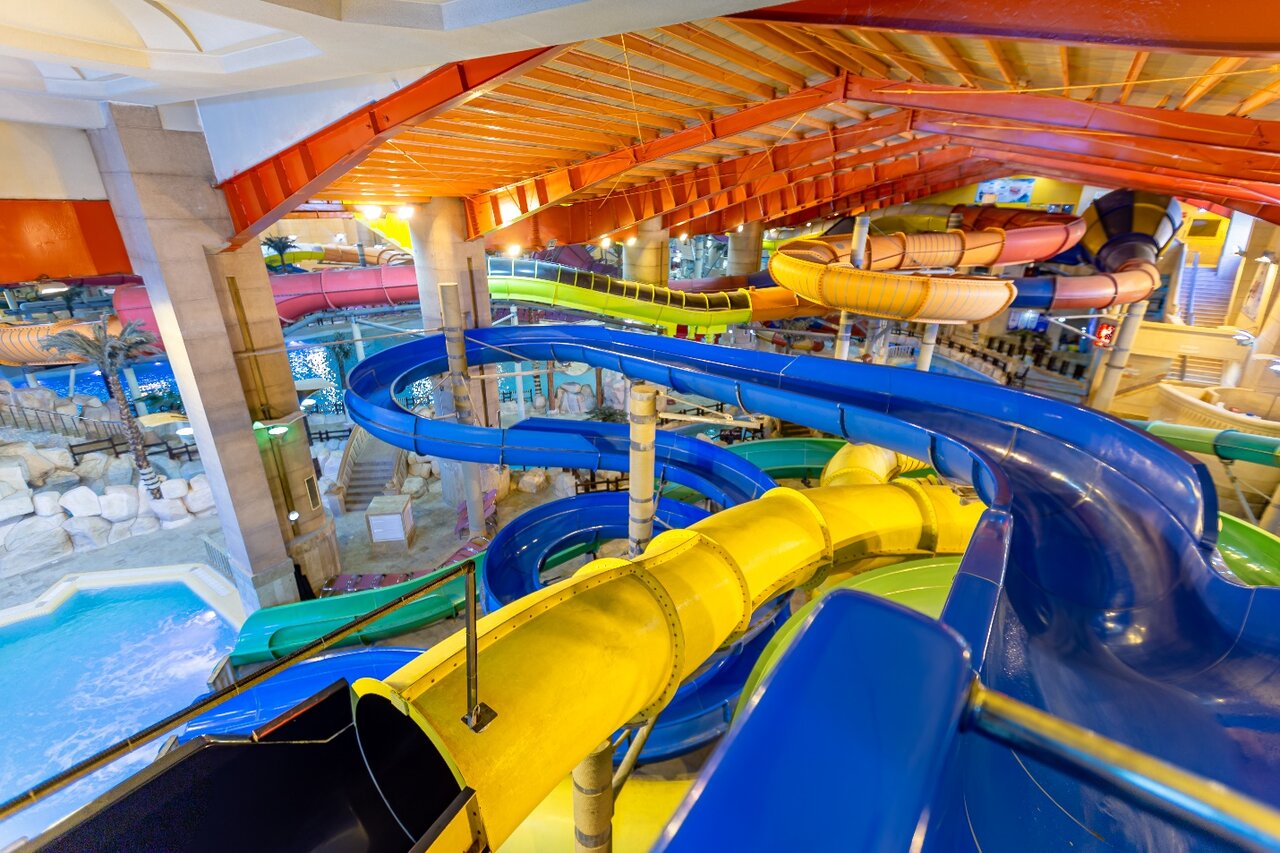 جایزه بزرگ سرزمین موج های آبی مشهد