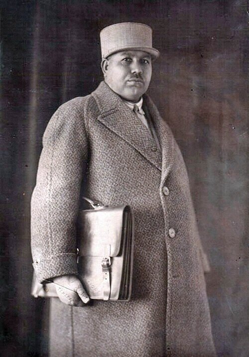 حکایت پرماجرای شاعر لبدوخته در تهران | حبس فرخی یزدی در گاراژ معروف پایتخت