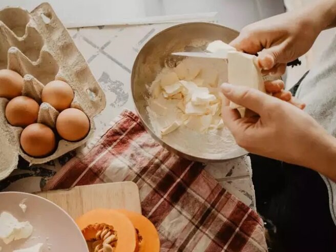 اسرار طلایی پخت کیکها و شیرینیهای خوشمزه