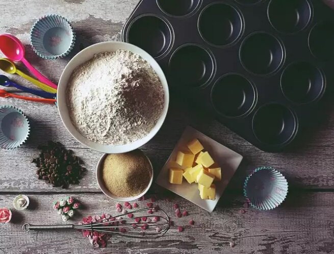 اسرار طلایی پخت کیکها و شیرینیهای خوشمزه