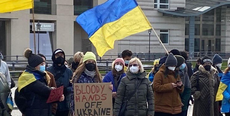 کنایه تند مقام روس با انتشار ۲تصویر؛ تفاوت حمایت از فلسطین در مقابل اوکراین را احساس کنید!