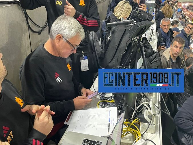 عکس | مورینیو امشب اینگونه خاص بودنش را به رخ کشید