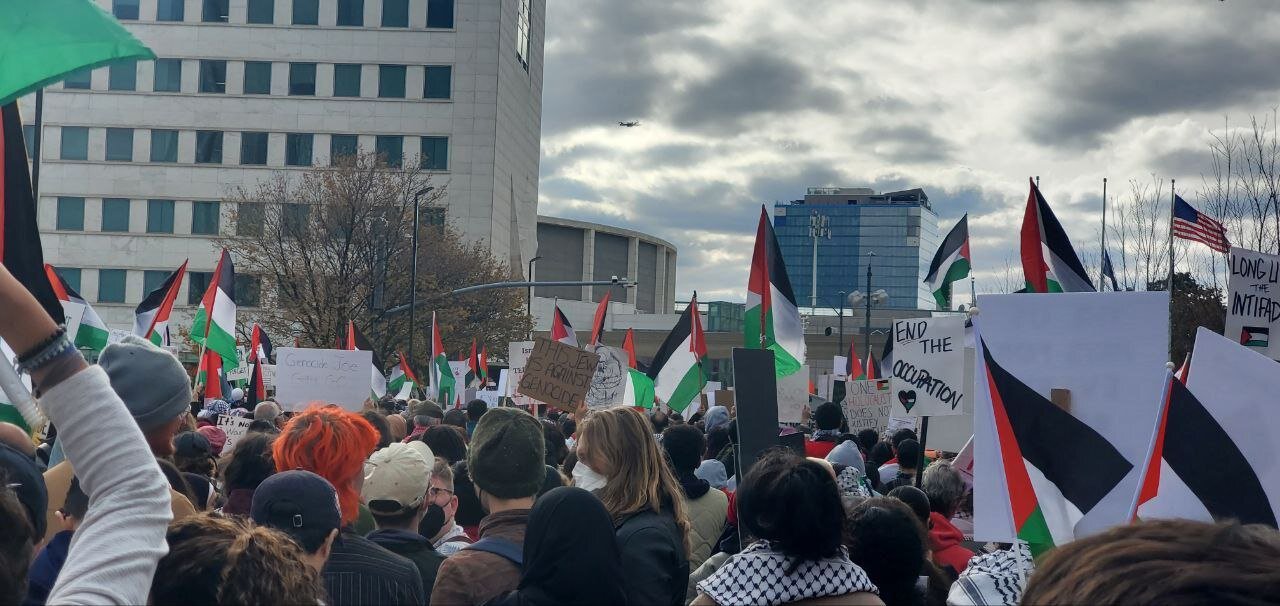 تصاویر | تجمع حامیان فلسطین در شیکاگو آمریکا و برافراشتن پرچم ایران