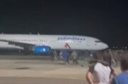 ببینید | لحظه هجوم مسلمانان داغستان به هواپیمای صهیونیست‌های فراری