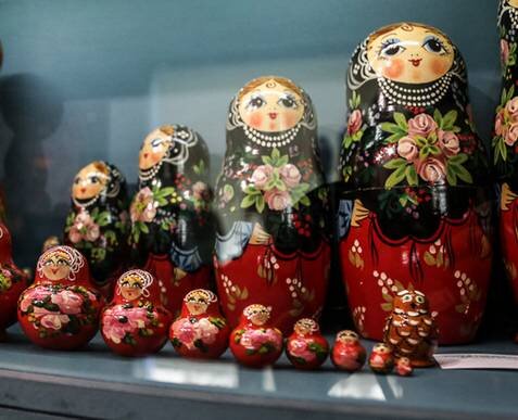 با ما به سرزمین عروسک ها سفر کنید|قصه مردم هر شهر از زبان عروسکها