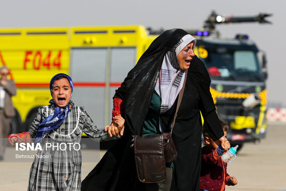 تصاویر | انفجار هواپیمایی فرضی مسافربری در اصفهان
