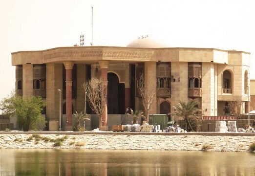 کاخ‌ها و ویلاهای متروکه صدام حسین دهه‌ها بعد از جنگ