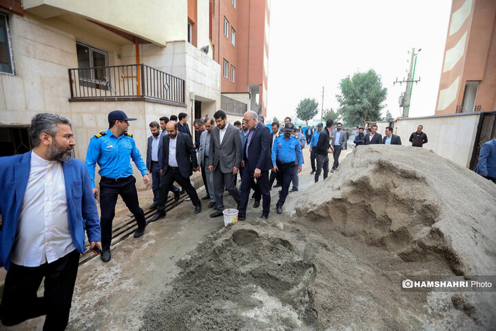 بازدید میدانی وزیر راه و شهرسازی از پروژه 1100 واحدی سبحان قرچک