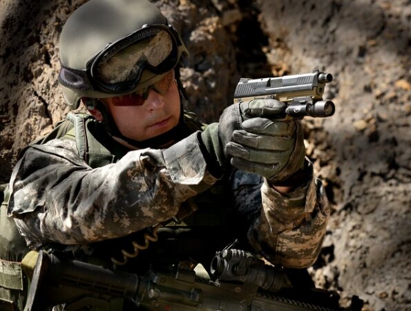 آشنایی با کلت کمری اچکی۴۵