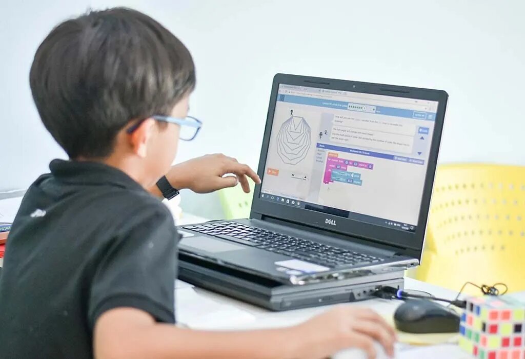 کدنویسی بازی بچه‌ها می‌شود | حرکت خاص یک دانش‌بنیان ایرانی