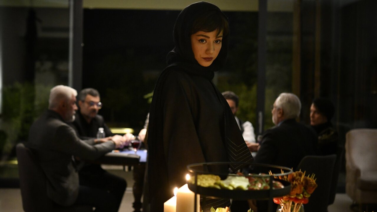 از «دفتر یادداشت» تا «داوینچیز» و «شریک جرم» | رضا کیانیان، رضا عطاران و سام درخشانی تا لیلا حاتمی، سارا بهرامی و هانیه توسلی