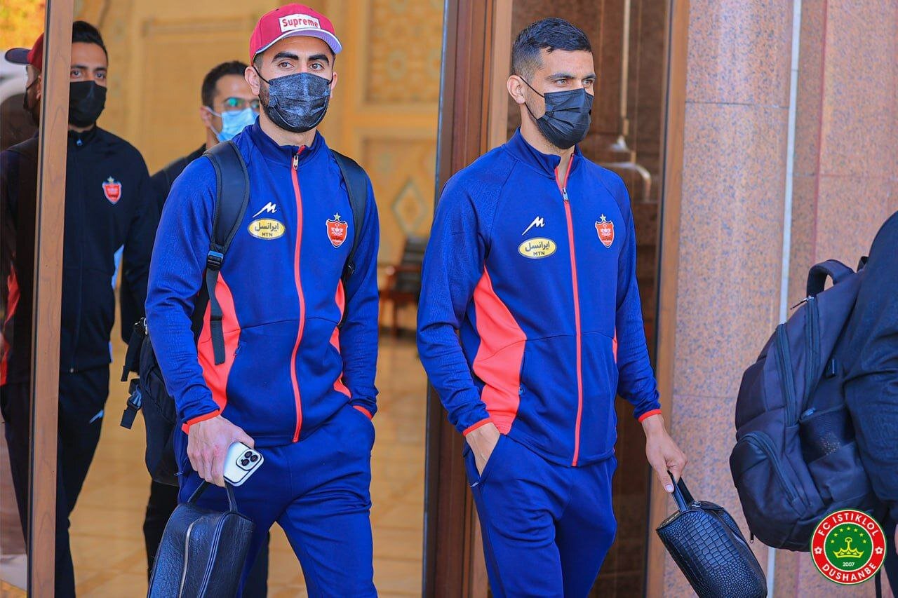 تغییر رنگ عجیب لباس پرسپولیسی ها به آبی!