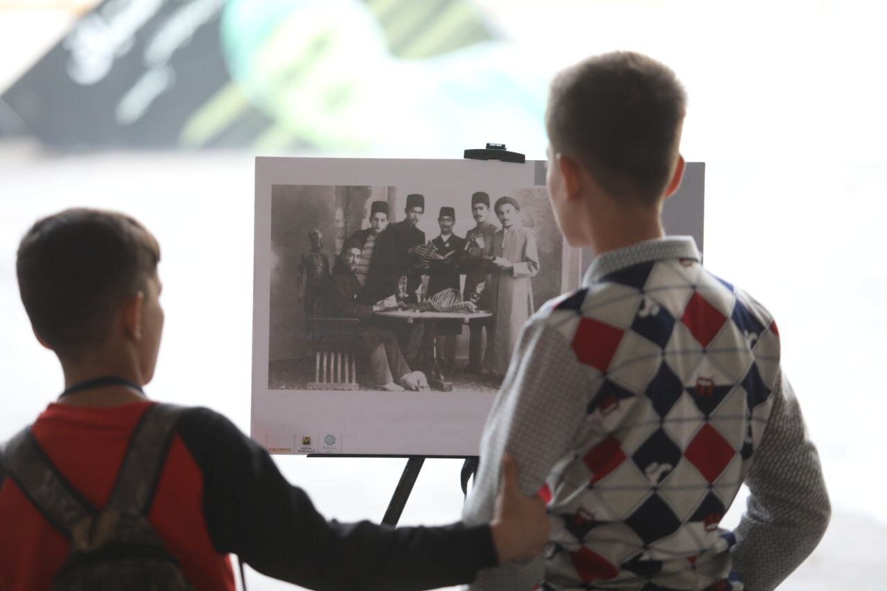 از طهران تا تهران | نمایشگاه عکس تهران قدیم در ایوان انتظار میدان ولیعصر(عج)